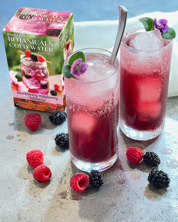 Glasses with Blackberry Raspberry Hibiscus Cold Water Infusion box